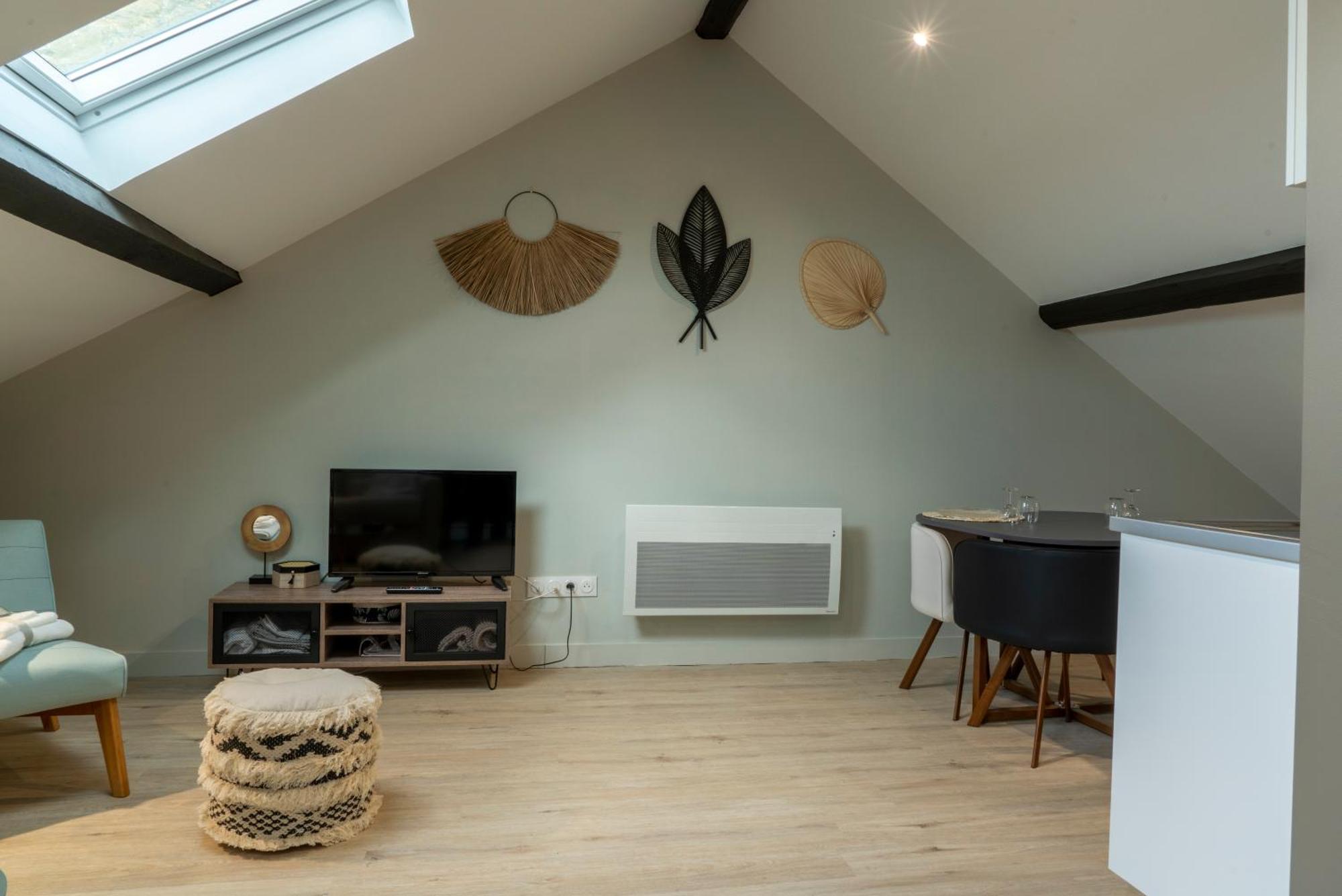 Studio Copenhague - Confort Et Luminosite Charleville-Mezieres Luaran gambar